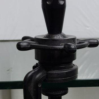 MANNEQUIN HEAD STAND